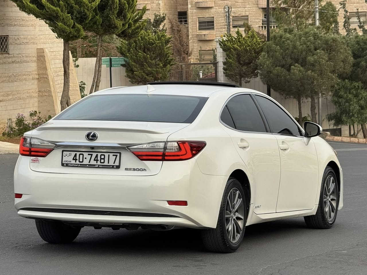 Lexus Es300 2016
لكزس ES300 موديل 2016 اصلي فحص كامل فل كامل 7 جيد وارد امريكي كلين تايتل لون ابيض لؤلؤي

ورقة الفحص مرفقة مع الصور 

‎فحص الهايبرد والبطارية والايرباغ فحص كامل

‎نظام الكتلايزرات الاصلية موجود

السعر:18900 

‎للتواصل 0798202996

‎الاضافات:

‎محرك 2500Cc هايبرد قوي واقتصادي 
فتحة كريستال 3 حركات 

‎ كراسي جلد كهربا لون بيج

‎شاشة اصلية مع نظام صوتي JBL
ماوس للتحكم بالشاشة
‎تحكم طارة كامل 

جنط عدد 4 قياس 17 كروم مع كوشوك جديد

‎مثبت سرعة
‎بصمة تشغيل وبصمة على الابواب الامامية والخلفية 
‎انظمة قيادة 
Eco
Power
Normal 
Airbags اكياس هوائية
‎نظام بريك ABS
‎سنتر الشركة 
‎والعديد من الاضافات لم يتم ذكرها 
‎سيارة من افخم وارقى السيارات

‎ماتور جيد 
‎‏‎الجير جيد 
‎‏‎هايبرد فحص كامل
‎‏‎الله يبارك لصاحب النصيب
سيارة وكالة بمعنى الكلمة
‎للاستفسار 0798202996


**إذا كنت صاحب هذا الإعلان وتريد حذفه لأي سبب، رجاءا أرسل رسالة إلى الدعم الفني**
