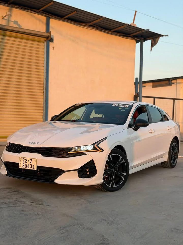 كيا K5 GT-Line موديل 2023
•  محرك 1.6 لتر تيربو (T-GDI)
•  قوة 180 حصان
•  ناقل حركة أوتوماتيك 8 سرعات
•  دفع أمامي (FWD)
•  5 ركاب
•  شاشة معلومات وترفيه مع Apple CarPlay و Android Auto
•  كاميرا خلفية
•  حساسات ومساعد المحافظة على المسار
•  نظام التحذير من الاصطدام الأمامي
•  تصميم GT-Line الرياضي
*وارد امريكي
لون ابيض
تحديد مسار
مثبت سرعه
تشغيل عن بعد
كشنات كهربائيه
شاشه وكامره خلفيه
مواصفات المحرك:
•  1600 سي سي تيربو
•  180 حصان
•  قير أوتوماتيك 8 سرعات
قيادة ذكية
كشنات جلد احمر 
شاحن لاسلكي 
وضعيات قيادة متعددة(normal.sport.smart. Custom) 
اضاءة LED كاملة 
بصمة
وباقي مواصفات الجي تي لاين المعروفه 
السياره ماشيه 60mi نظيفه كلش 
حادثه موجود بالصور جاملغ ايسر وشويه بنيد كلشي مكفول تبريد صدر كير مكينة والسونار موجود مالته 
السعر ١٧٢
رقمي ***********
سنوية بااسمي وتحويل ثاني يوم
