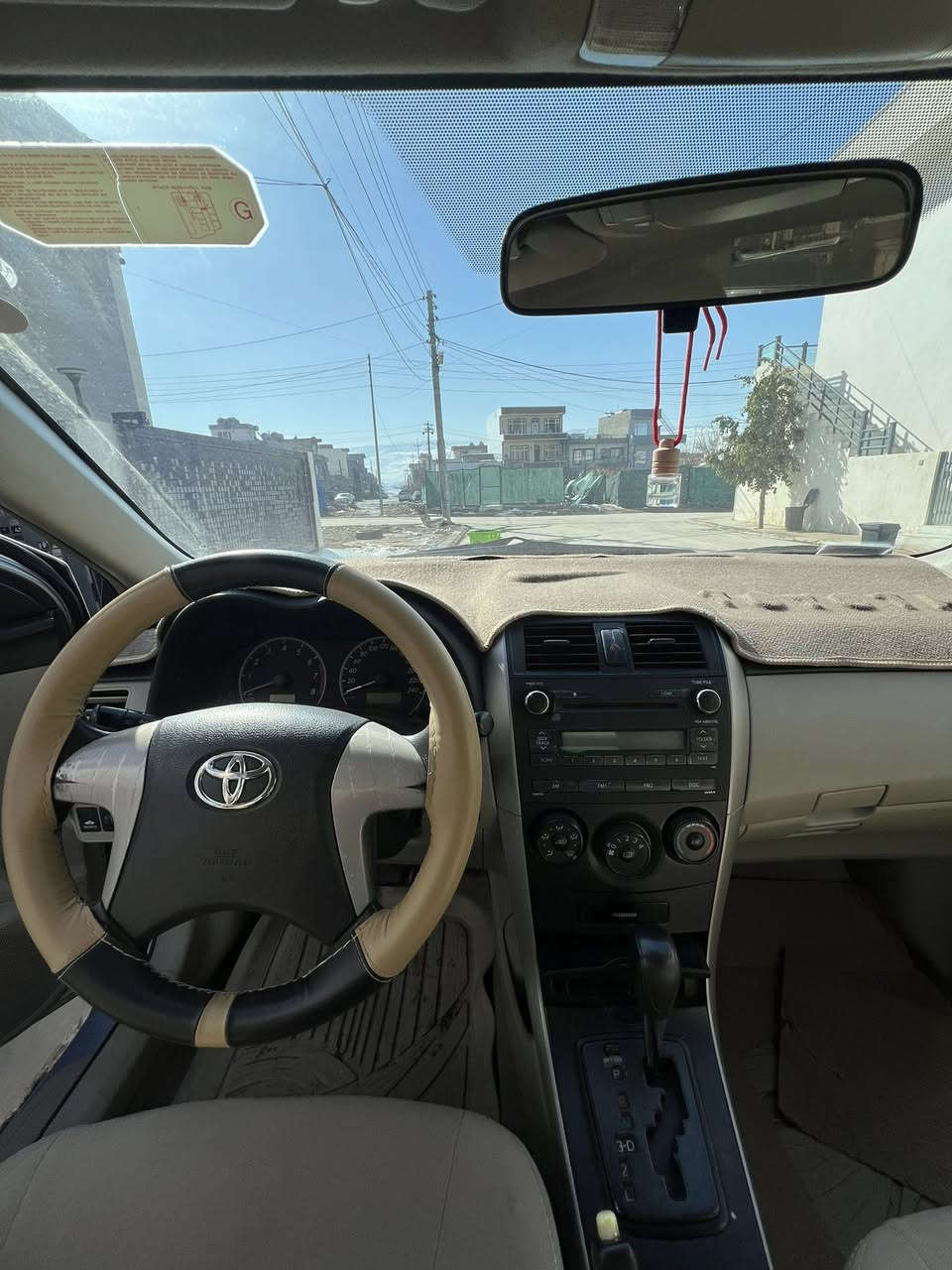 کرۆلای مۆدێل 2013بۆ فرۆشتن
مەکینە 16 یە
زۆر جوانە
157هەزار ڕۆشتوە
1 دەرگای پێوەیەتی
لەگەڵ 2پەڵەی ساردی بچوک
سعری118گەڵاو مە عه مەلەیەکی کەم
***********
