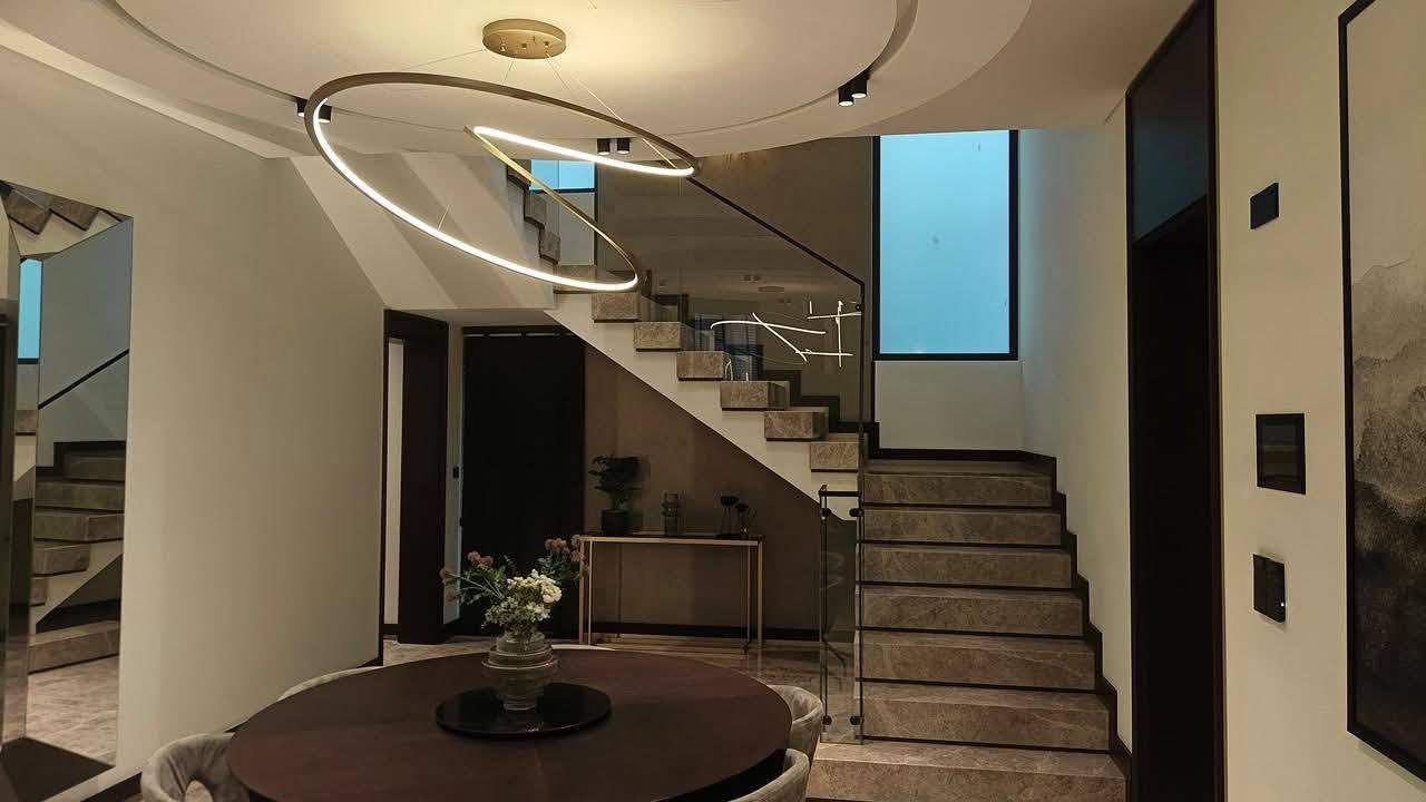 تتوفر  بيوت بيع في مجمع البدور منطقة الوتر فرونت بمساحات 250م و300م و400 م ومواقع ممتازة بمقدمه جدا مناااسبه ✅️ وجدول سداد مناسب 
لتفاصيل اكثر
 ***********
