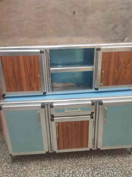 كاونتر للبيع السعر 100الف فقط الشراي يتفضل خاص او اتصال *********** النجف
