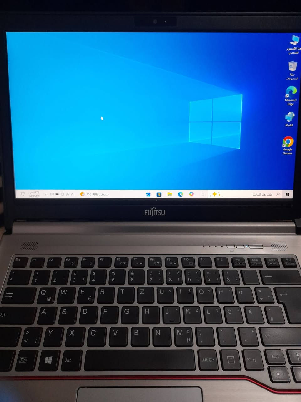 سلام عليكم شباب لابتوب فوجيستو للبيع مواصفات المعالج: Intel Core i5-6300U (جيل سادس) بسرعة تصل إلى 2.50 GHz.
الذاكرة (RAM): 8 جيجابايت DDR4.
​الهارد: 256 جيجابايت SSD.
​كرت الشاشة: Intel HD Graphics 520.
​البطارية: أصلية، تدعم العمل لأكثر من ساعتين.تدعم ميزه بطارتين
​النظام: Windows 10 Pro (إصدار 64 بت).
​الملحقات: شاحن أصلي، حقيبة، وماوس.
مكاني بغداد حريه ساحه عدن ماعندي توصيل سعرها 225الف وبيها مجال 
 .


**إذا كنت صاحب هذا الإعلان وتريد حذفه لأي سبب، رجاءا أرسل رسالة إلى الدعم الفني**