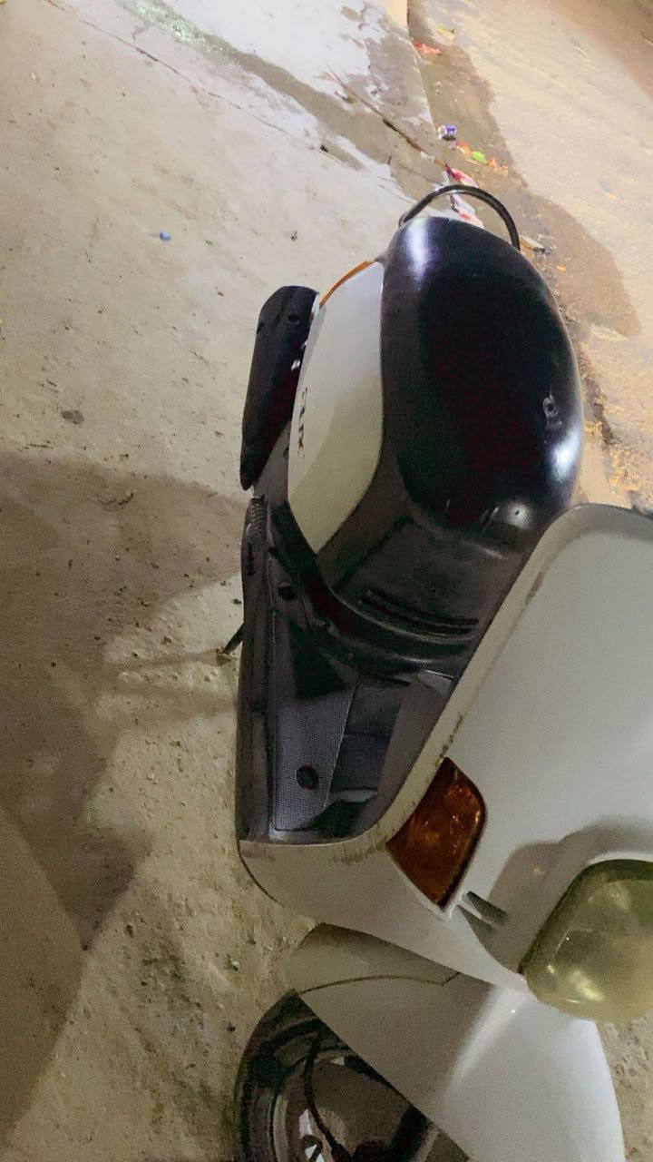 سلام عليكم بوليس كابريتر للبيع دراجه شعله ومعدل شكد الكاع دراجه نضيفه مكينه مفتوحه مره وحده دراجه نكره بكل وكت دراجه كامله كهربائيات شغاله السعر 450 الرقم ***********العنوان الدوره ابودشير
