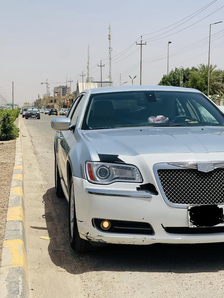اوباما 2014 اصل…..ادوات ادوات
1-متومه شرط الحاسبة…..متومه بغداد شغل مضبوط

2-كصه جنطه شغل درجه اولى باجات

3-السياره فول مواصفات ما عده الفتحه

4-مكينة 3600 بالكارتون 

5-كير طياره ٩نمر

6-حداديه بالكارتون

7-تخم تاير جديد

8-تبريد ثلج 

9-تبريد تتدفئه بالكشنات 

10-كشنات جلد

11-حساسات اماميه خلفية 

12-تشغيل عن بعد

السيارة كلش نضيفه الله شاهد ما عوزهه شي تاخذهه ما اتذب عليهه الف 

مكان السيارة ميسان العمارة

السعر 55$وبيهه مجال بسيط حك الجيه 

الاستفسار 
*********** واتساب او اتصال
