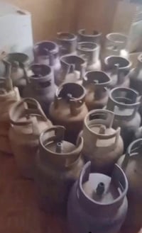 دبات غاز للبيع سعر 45 توصيل عليك باقيات بس 100+‏‪‏‪07819963673‬‏