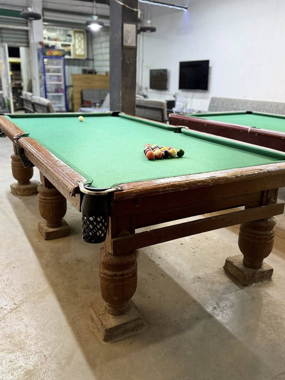 للبيع
بليارد عراقي 
السعر 150  الف 
يجي وياه سيت كرات وكيوب ومثلث 
تفصيخ وشد ونقل عليك


**إذا كنت صاحب هذا الإعلان وتريد حذفه لأي سبب، رجاءا أرسل رسالة إلى الدعم الفني**