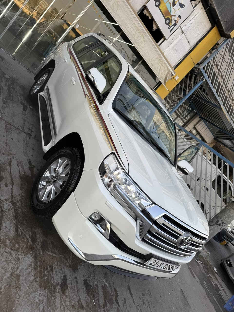 ‏‎السلام عليكم 
بعد التحية والتقدير 

تويوتا لاندكروز  2016  GXR كفاله عامه من الصبغ والشخوط  والتبديل جديدة   رقم سليمانيه هزه وفحص وسنويه كله جديد 

‏‎المواصفات
‏‎سلايد
كراسي جلد  وكهرباء
محرك 6 سلندر.  4000
‏‎شاشة 
بصمه
مري قلاب 
‏‎انارة ترحيب
‏‎دوسات ليزرية كتابة LAND CRUISER
‏‎ثلاجة
‏‎حساس امامي+خلفي
بجم زنون 
‏‎مري شفط +قلاب 
‏‎اشارة بالمري
وباقي المواصفات المعروفه 
ماشيه 97 الف كيلو 

صدر امامي خلفي كير محرك كهربائيات تخم تاير كلة بشرط 

السعر 490 وبيها مجال

مكانها بغداد حي البنوك  

الاستفسار ***********
