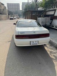 ابيض صدفي • رقم انكليزي • مكينة وبوكس جديد