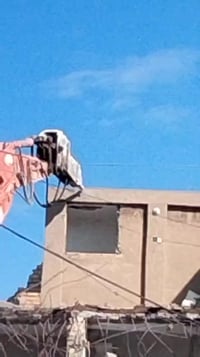 هدم الدور والبنايات ورفع ألا انقاض باحدث الاليات في بغداد هاتف 0777225...