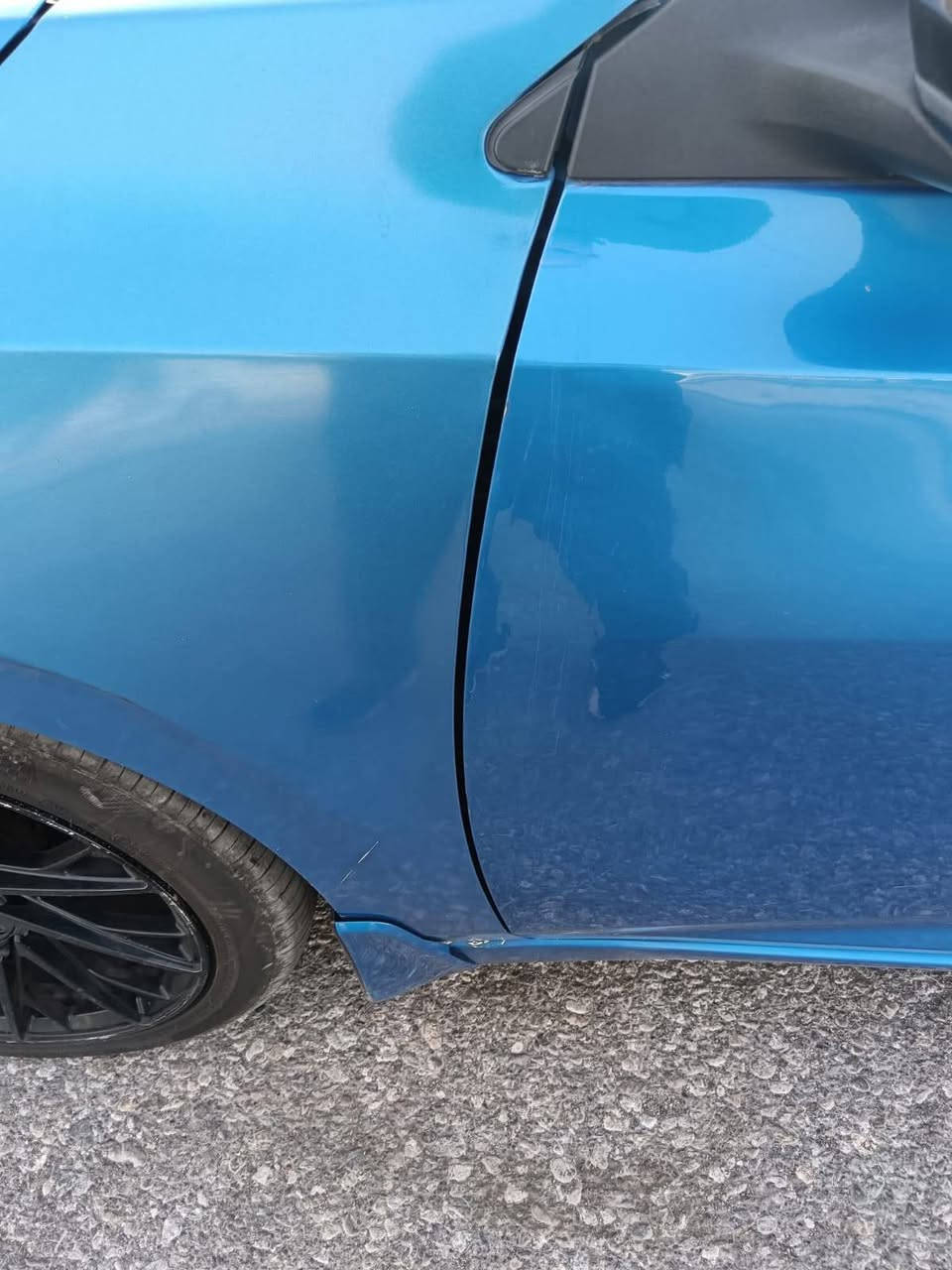 سنترا 2021 مواصفات SV
محرك 2000 رادار امامي وخلفي
نقطة عمياء
شاشة كبيرة
تشغيل عن بعد 
ويل كروم رياضي 
قطعة صبغ جاملغ الايسر 
بيها مكان واحد بارد
ماشية 73000 الف كيلو
رقم اربيل
موجودة ببغداد
السنوية تنتهي 2028
شرط التحويل والوكالة 
السعر 135 وبيها مجال .


**إذا كنت صاحب هذا الإعلان وتريد حذفه لأي سبب، رجاءا أرسل رسالة إلى الدعم الفني**