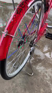 بايسكل للبيع سعره 100 قفل شراي يجي خاص لو يتصل عل رقم 07709725985