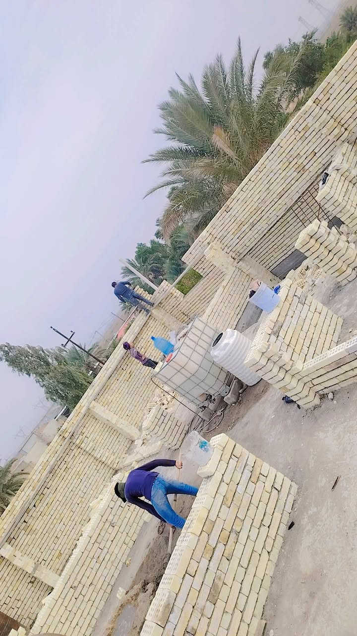 تحياتي السلام عليكم. خلفة بناء كرسته وعمل. 
 نشتغل قطعي وعلى الدبل  بناء درجه اولئ مع النظافة بعد إكمال البناء
(مكان العمل داخل بغداد هاتف او) خاص (***********)
(***********.)متواجد (واتساب👉) 
(والله يرزق الجميع تحياتي)
