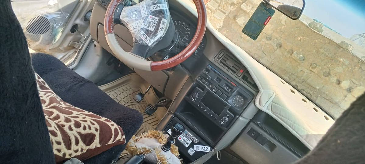 السلام عليكم سياره اوبل فكترا موديل ٩٢سنويه جديده لحد ٣١سياره مكينه ١٨٠٠مرغوب كير ومكينه بشرط رقم سلمانيه نكلزي تخم يايرات سياره بعد احله من صور بهواي تخم ويل كب سياره ماناقصها اي شي خير من الله  للتصال***********السعر ٤٣وبيه مجال حك جيه مكاني سلمانيه
