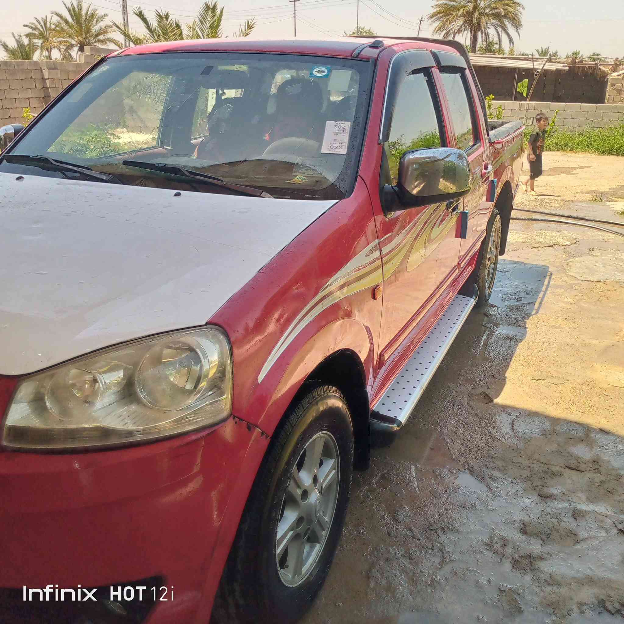 سياره للبيع او مراوس باحدث منه حسب القناعه كريت ويل بغداد موديل 13حمراء هزه جديده بسمي شرط تحويل سعرها 65وبيه مجال مكان سياره ديالى الهاشميات رقم الهاتف7332 2444 078
