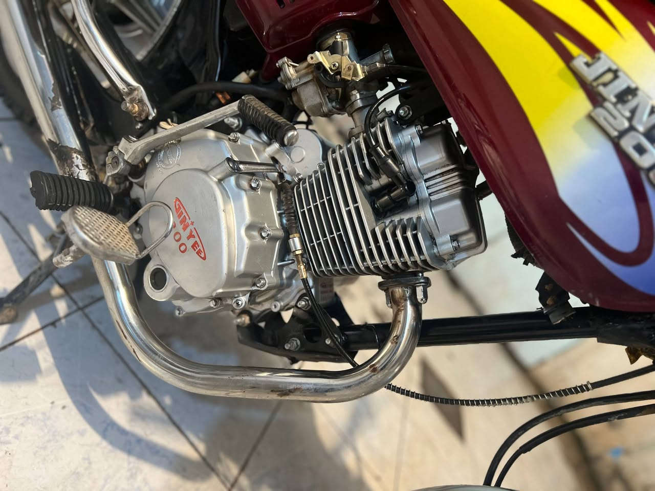 السلام عليكم
دراجة خمسه كير جني موديل 20 محرك 200 اخرس  كبس لاصرف ولا بخار  كهربائيات وسلف كامل دراجة حيل حلوه مامتعوبه سعره 400 بي مجال شي قليل للشراي مكاني كركوك راس دوميز ***********
