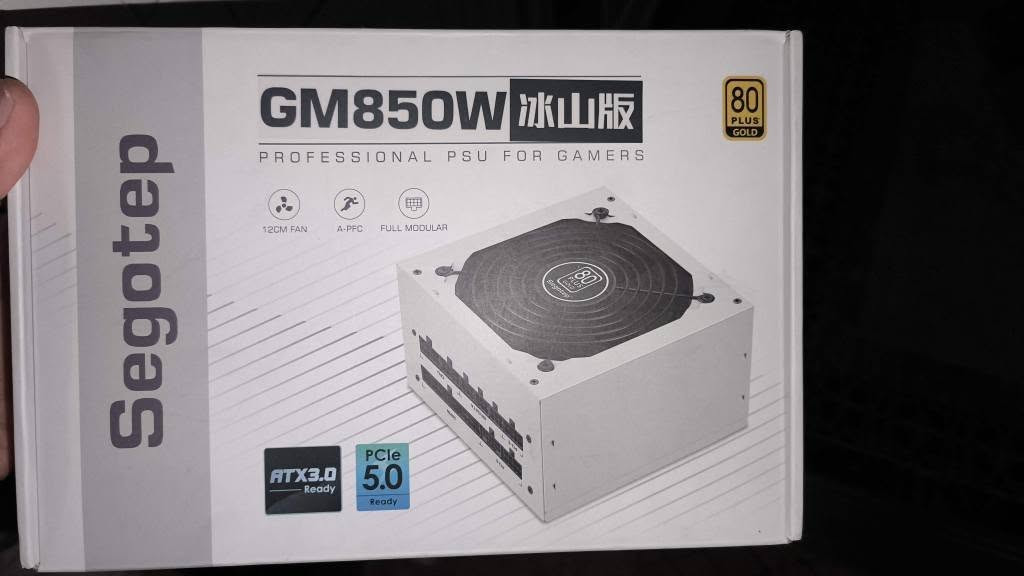 حاسبة العاب و تصاميم للبيع 
Cpu : Ryzen 5 7600 +  cooling stock
Gpu : Sapphire pure RX 7800 XT WHITE 
MB : gigabyte B650 aorus elite AM5 
RAM : Tforce 32GB DDR5 6000mhz 
Hard : msi spatium m.2 1T 
Psu : segotep 850W gold 
Case : Alexander RGB 6fan 
Monitor: Xiaomi 27" 2k 165hz 
Mouse keyboard speaker : gamdias RGB 
كل الكوارتين موجودة 
مكاني بصرة زبير
***********
السعر ٢ مليون و ١٠٠ الزبير, البصرة

