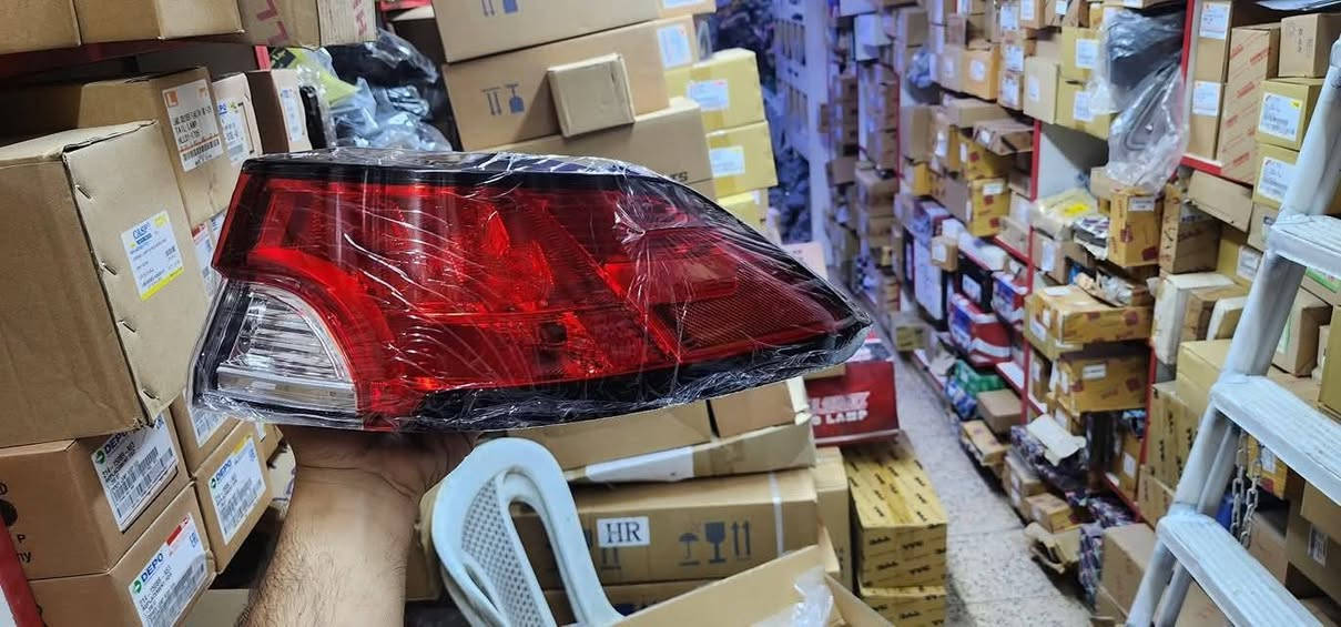 السلام عليكم متوفر لايت وبك لايت كورلا كروس للطلب مراسله خاص
او حجز عبر الرقم 
***********
بغداد السنك سوق الوزان سالم الحمداني
