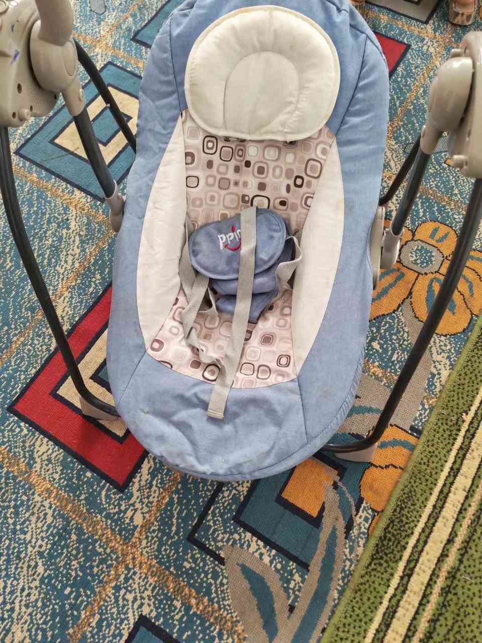 هزاز طفل ع باتري استخدام اسابيع قليله جديد وبي موسيقى


**إذا كنت صاحب هذا الإعلان وتريد حذفه لأي سبب، رجاءا أرسل رسالة إلى الدعم الفني**