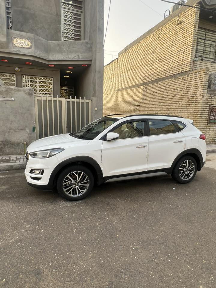 توسان 2019/فول سياره خليجي شركة الكاصد مواصفات عليه بنرامه كشنات كهرباء حساسات امامي خلفي خمس عدسات وغير لموصفات لمعروفه سياره جديده مكفوله كفاله عامه من صبغ من ضربه ماشيه120k/ مكاني بغداد مدينة الصدر سعر190 ابيه مجال بسيط الستفسار ***********
