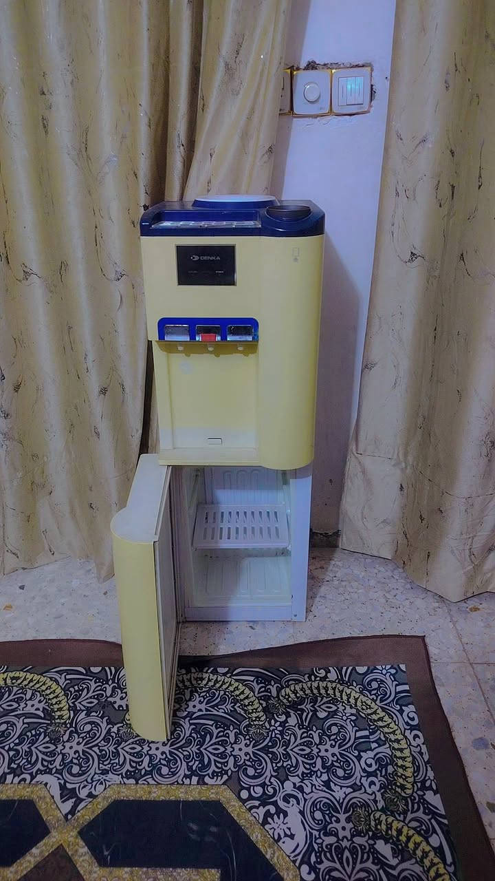 براد ماء حار وبارد وبي ثلاجه صغيره اخو الجديد سعر ٧٥ مكان كربلاء حي الميلاد للاستفسار ***********
