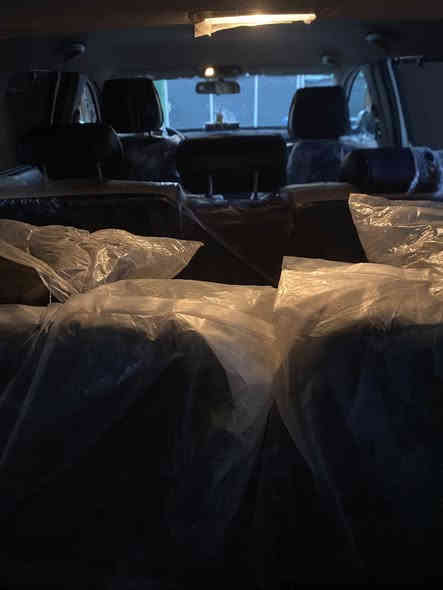 السلام عليكم
 سورنتوا خليجي موديل 18 للبيع مكفوله من الضربه والصبغ 6سلندر  محرك 3300. 7 راكب تبريد 3 قطع  حساسات امامي وخلفي 
3 وضعيات قيادة كامره خلفية 
مري شفط نظام ترحيب 
بصمتين كرسي كهرباء
جنطه كهرباء رقم بغداد مشروع وطني 
ماشية 117  الف كيلو 
مكانه بغداد العامريه 
سعره 238 ورقة وبيه مجال 
للاستفسار الاتصال *********** / *********** وواتسب
