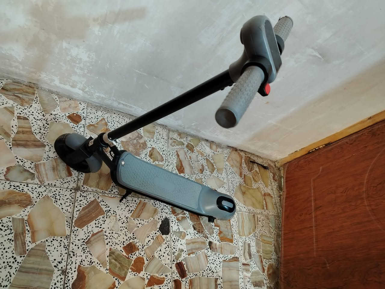 سكوتر للبيع بي عطل
العنوان بغداد مدينه الصدر


**إذا كنت صاحب هذا الإعلان وتريد حذفه لأي سبب، رجاءا أرسل رسالة إلى الدعم الفني**