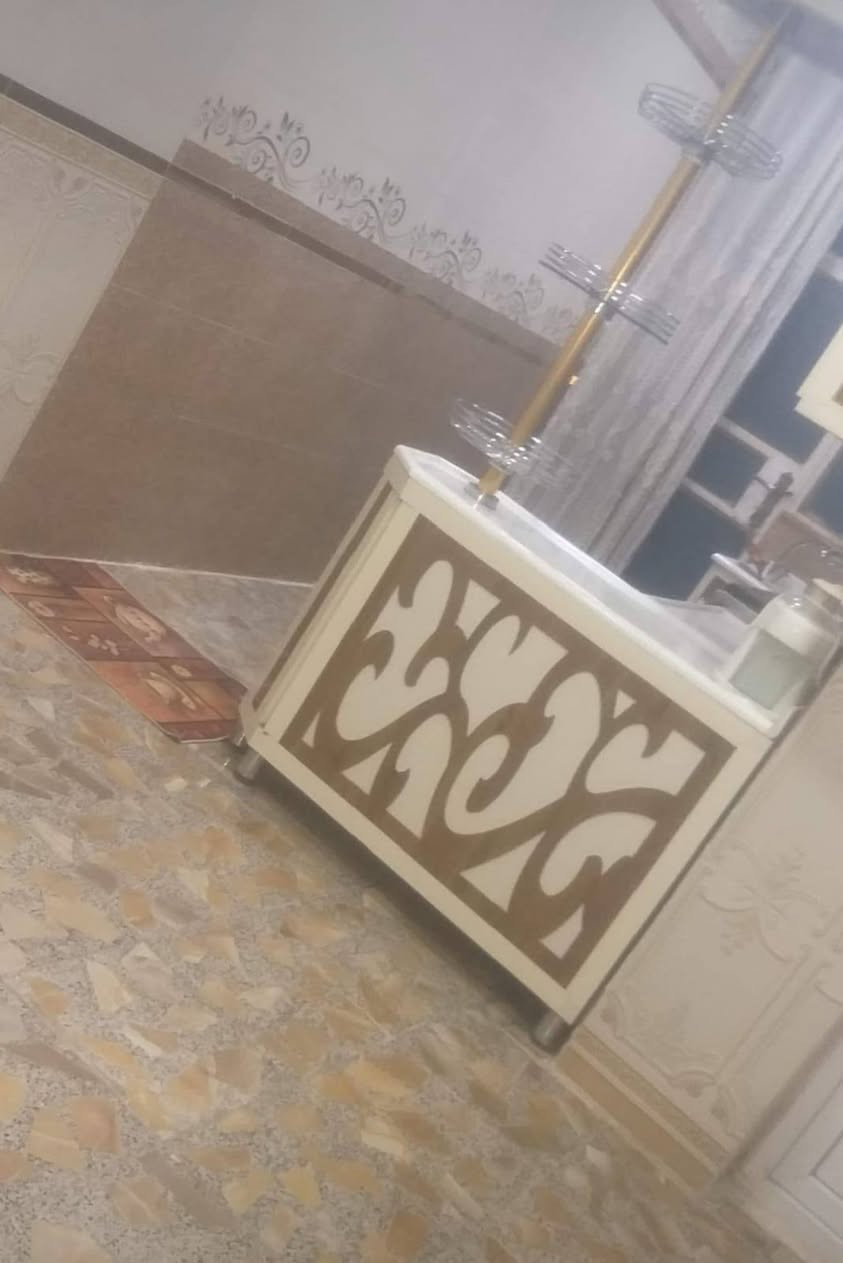 ياالله 
اسلام عليكم بيت مساحه 100/متر وجه 6/ والنزال 16/واقع حال 17 طابو زراعي سند 25/ كافه الخدمات ماء وكهرباء ومجاري وخط مولد ذهبي وخط نت ضوئي ابو دشير بل مقابل مستوصف الصحي التحدي بل قرب من مدارس المشروع صيني سوق قريب وبانزين خانه ومدارس بعد شتريد موقع كلش حلو بيت درجه اولى بناء حديث وبسعر جدا مناسب


**إذا كنت صاحب هذا الإعلان وتريد حذفه لأي سبب، رجاءا أرسل رسالة إلى الدعم الفني**