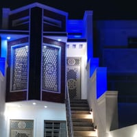 مشتمل للايجار طابق ثاني غرفتين نوم و مطبخ و صاله و حمامين و بيتونه للا...