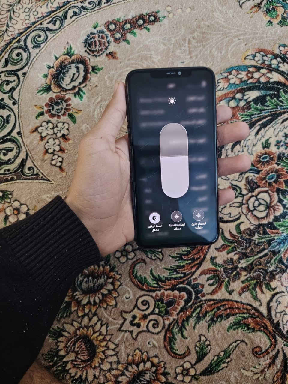 اسلام اعليكم 
ايفون 11 برو ماكس مبدل شاشه وبطاريه  ذاكره 256 بطاريه  100   شاشه 3 خطوط اصليه مع 
الضمان 
الرقم ***********فقط واتساب  
السعر 250 وبي مجال حك الجيه 
📍قرب بسمايه
