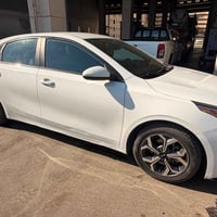 من رخصة الادمن كيا فورتي امريكي موديل 21 شمالي باسمنه مكينه 2000دوش  س...