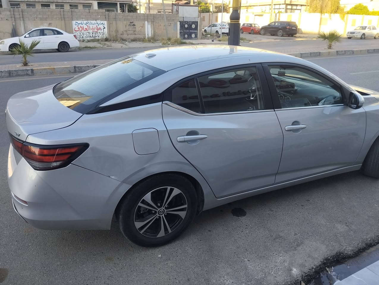 نسيان سنترا 2023
ماشيه 44000ميل
مواصفات فئه SV
بدون صبغ بدون تعديل بدون شاصي بجم كبس سياره جدا نضيفه 
رقم دهوك تحويل مباشر صور حادث موجود

رقم صاحب سياره ***********//***********
