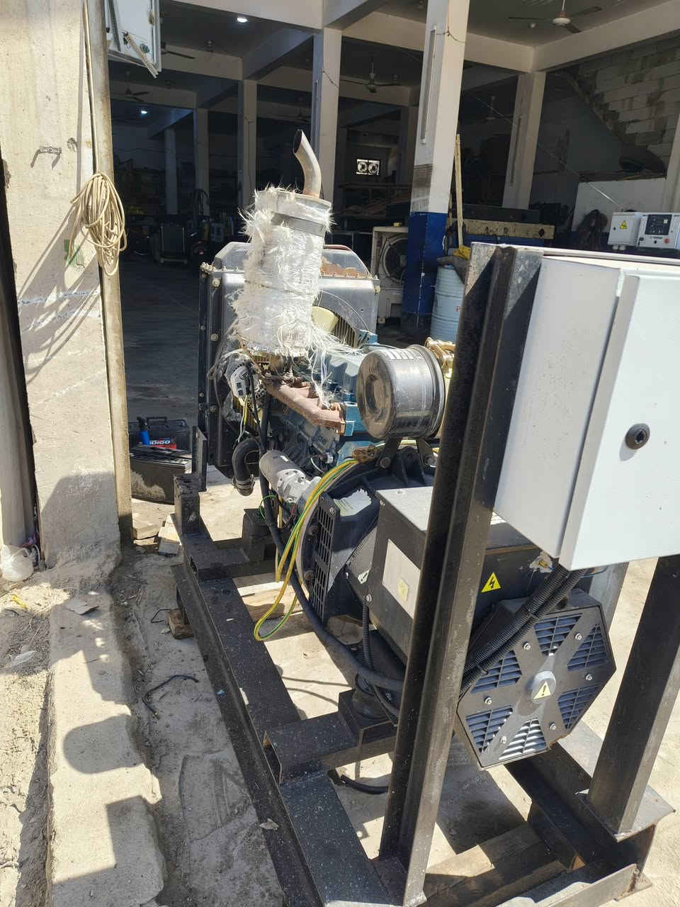 السلام عليكم مولدة كابوتة يابانية بحالة ممتازة واستخدام بسيط جدًا! 🔥 قوّتها 30 KV وسعرها خيالي 27 ورقة بس! 💰 اللي مهتم يتصل فورًا على *********** أو ***********. لا تفوتكم الفرصة! 📞⚡
