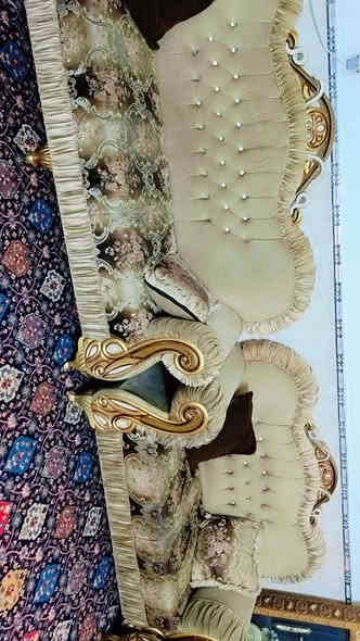 سلام عليكم تخم عشر مقاعد  عوزه بس تنضيف سعره 350مكاني بغداد   ***********
