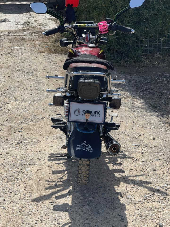 السلام عليكم
سيفان محرك شرط ماملعوب بي

دراجه كلش حلوه ونضيفه 

السعر 750
وبي مجال 
***********
