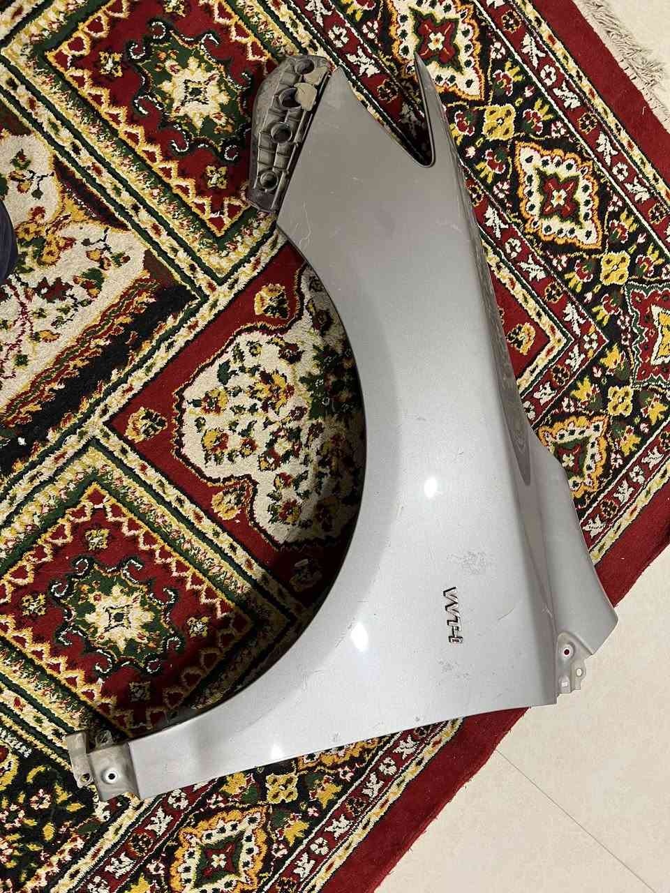 سلام عليكم جاملغ كورلا 2009  لحد موديل 2013 خليجي أمريكي يرهم نضيف لا زلغ ولا معجون ولا ضربه جهه السايق لون بحري حته الماسكه مال دعاميه اصليه ويا وشعار ال VVTI كامل جيب وشد 
ولحيه خلفيه او دفيوزر مال كورلا من موديل 2020 لحد 2026 كامل هوه ولمسطره بعده بل چيس وينشد الأي فيه يعني Le اوse او XLe او xse غراض نضيفات كلش 
عنواني بغداد سيديه 
رقمي بي وتساب *********** 
مستعجل عليهن كلش كلش عندي ضرف 
أدمن وافق
