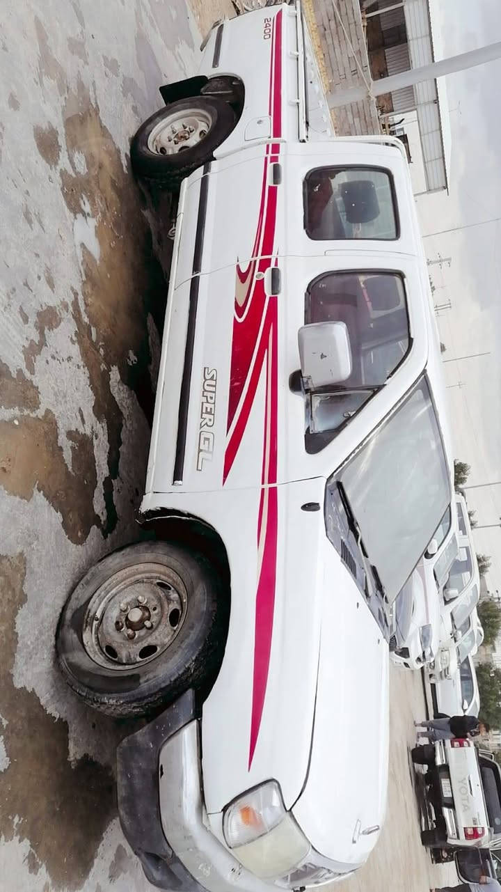 السلام عليكم سيارة نيسان دبل قمارة موديل 99 كير ومكينة وشاصي مكفولات رقم واسط تحويل  مباشر سيارة حلوة وجاهزة 
السعر 55 
للاستفسار الاتصال على الرقم التالي 
***********
