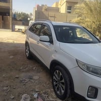 سياره لل بيع سورنتا موديل 14 سعر 140 تواصل على رقم هاتف 07832843372