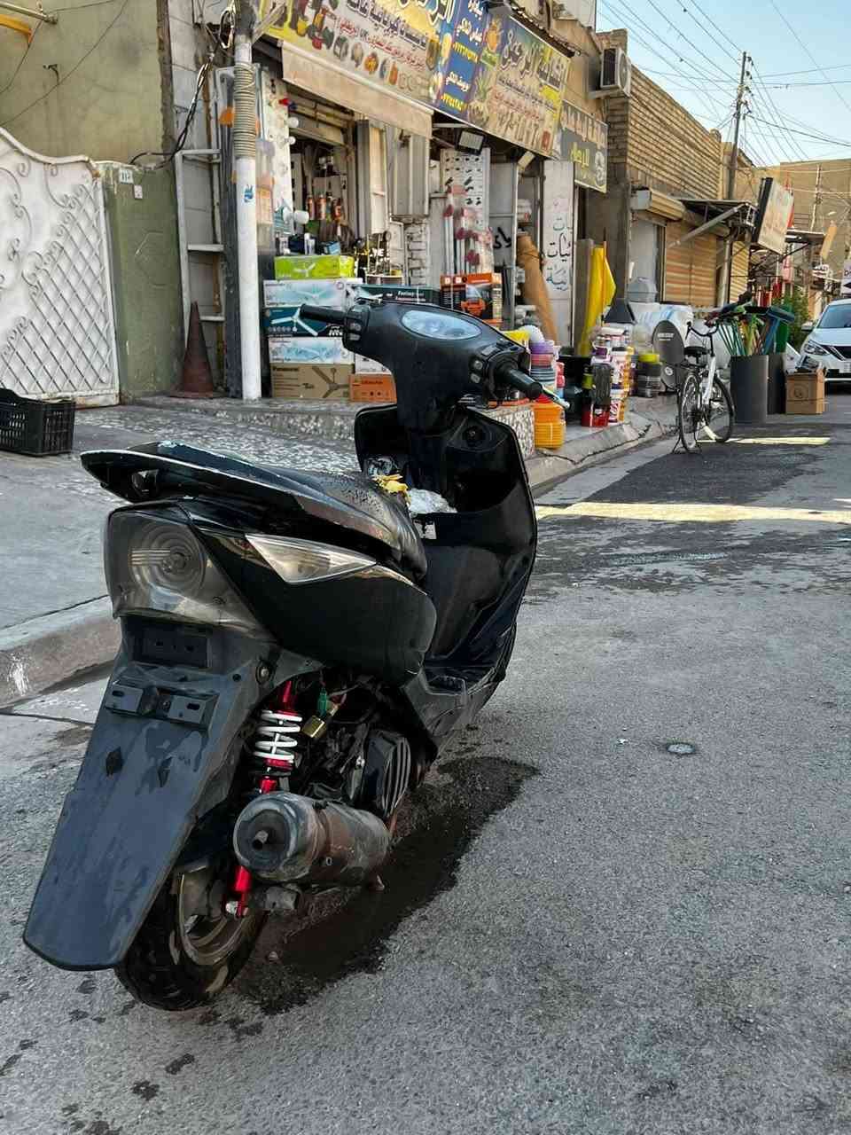 السلام عليكم للبيع دراجة ثعلب
المكينة مفتوحة ومجددة وتشتغل ناعمة، السحب ممتاز وما بيها دخان أو أصوات.
تحتاج باتري فقط، وباقي أمورها زينة.
البيع لظروف خاصة، والمعاينة خير دليل.
السعر: (350) 
للشراي فقط فقط التواصل على هذا الرقم ***********واتساب ف
