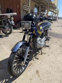 سيفان ٢٥ • مكينة ٢٠٠ • شاشة عرض