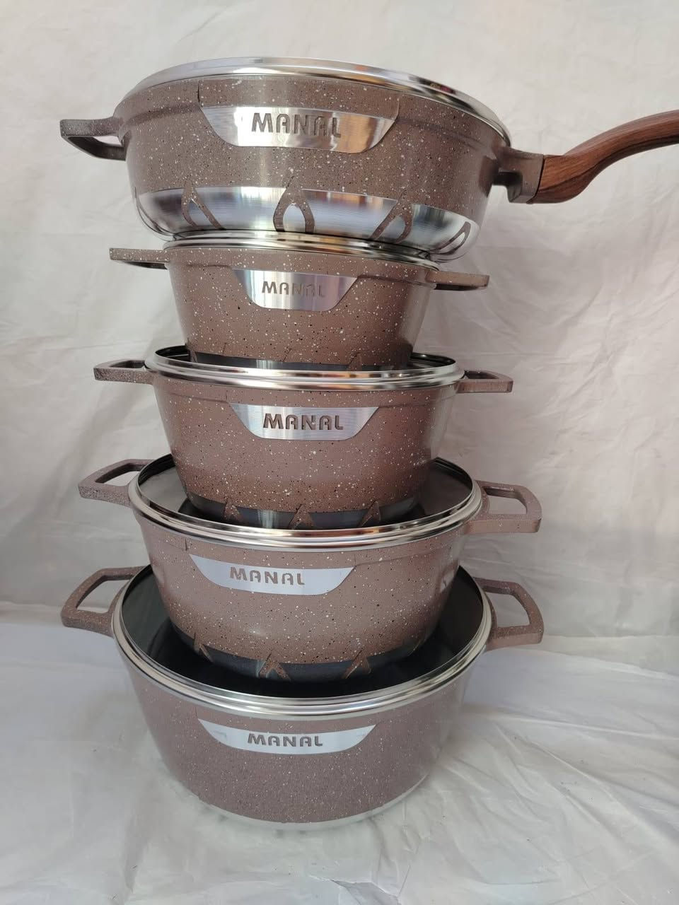 وصل السيت الخماسي ماركه منال العالم 🤩🤩
سيت گدوره زيتي ثقيل كرانيت الأصلي
قياسات 32 - 28 - 24 - 20 والطاوه #28 

للحجز والاستفسار مراسله الصفحه 💐💐💐


**إذا كنت صاحب هذا الإعلان وتريد حذفه لأي سبب، رجاءا أرسل رسالة إلى الدعم الفني**