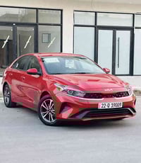 كيا فورتي(LX)2023 السيارة بيه صبغ قبق الجنطه فقط والسياره كفاله من الت...