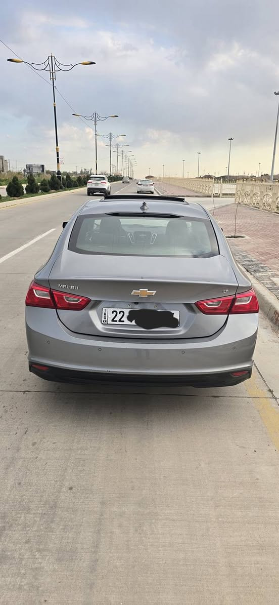 ماليبو 2024
فول 1\1
محرك 1500
ماشيه 60 
رقم اربيل بيع ومراوس طختها بسيطه خشم الجاملغ والباب الخلفي  نص باردبس  والباقي كفاله بيع. ومراوس السعر  ١٢٥ورقه 
***********
