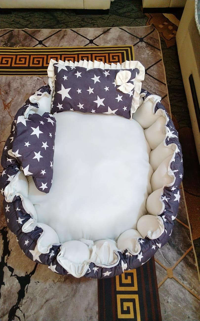 #عش طفل مع مخدة ونجمة يكفي لعمر سنة ب ٢٠ مع تطريز اسم البيبي على المخدة
توجد خدمة توصيل لكافة مناطق سامراء والدور وتكريت وصلاح الدين 🚕 سامراء, صلاح الدين


**إذا كنت صاحب هذا الإعلان وتريد حذفه لأي سبب، رجاءا أرسل رسالة إلى الدعم الفني**