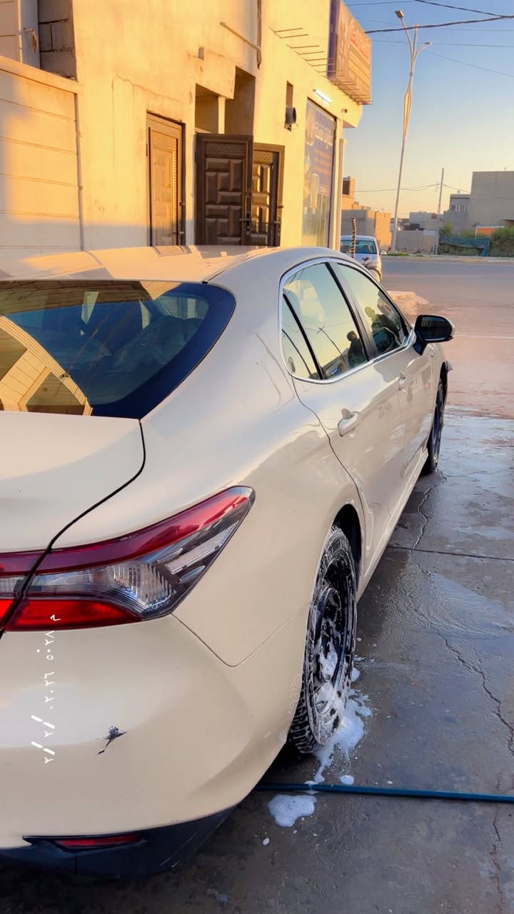 السلام عليكم كامري موديل 2022 اصل ماشيه ١٢٠ حقيقي كير مكينه وبطاريه مكفولات سعر ١٦٠ وبيه مجال مكان كركوك ***********
