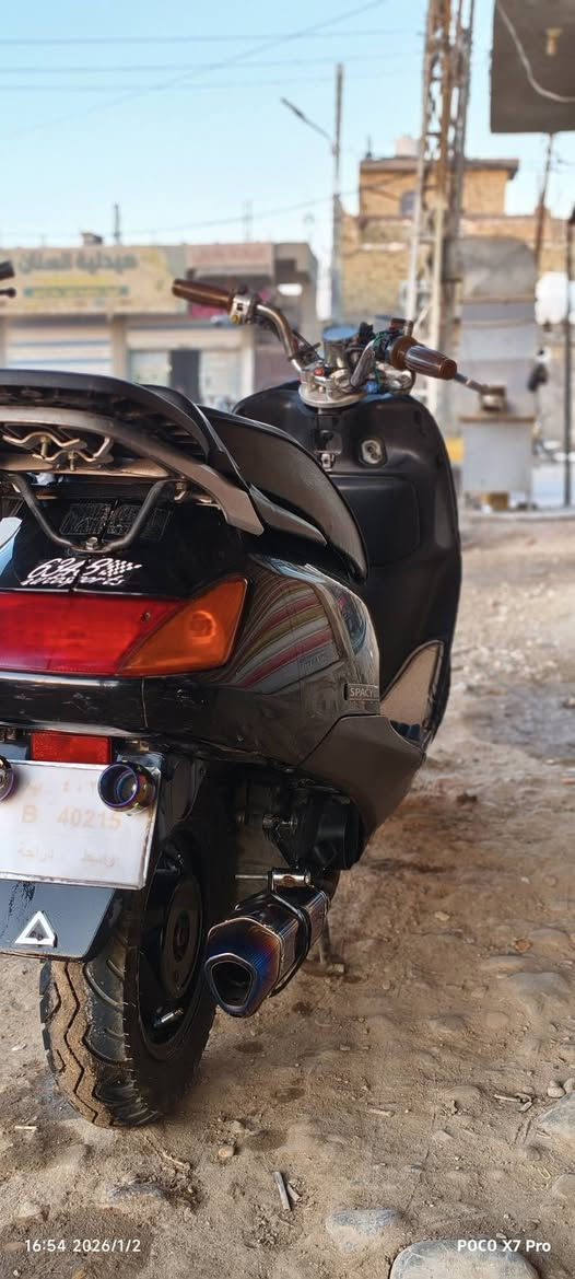 سلام عليكم دراجه سبيسي رياضي للبيع
فقط تزويد خارجي لدارجه وكاله عامه ما بيه اي عطل 
مكاني لكوت حي الجهاد 
رقمي ***********
