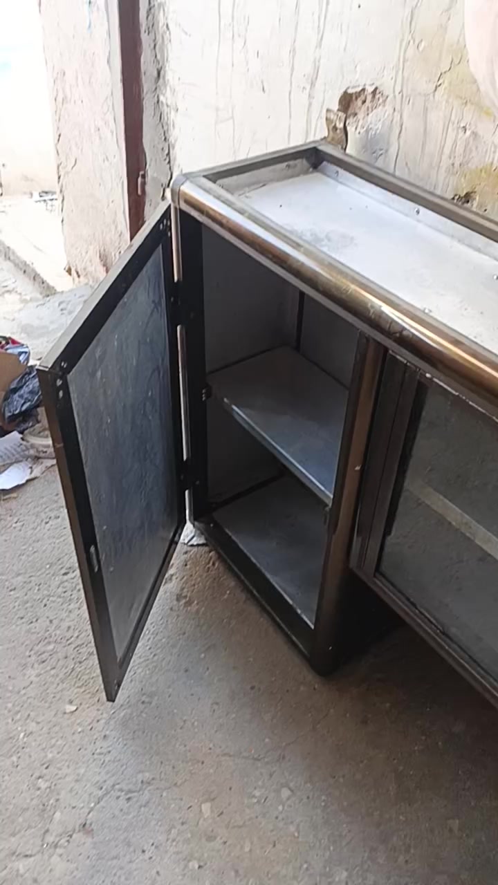 مرجوحه سعرها 60 التنور سعره 25 الكاونتر سعره 50 بس تعليق ميز المرايه 35 وبيهن مجال حك الجيه


**إذا كنت صاحب هذا الإعلان وتريد حذفه لأي سبب، رجاءا أرسل رسالة إلى الدعم الفني**