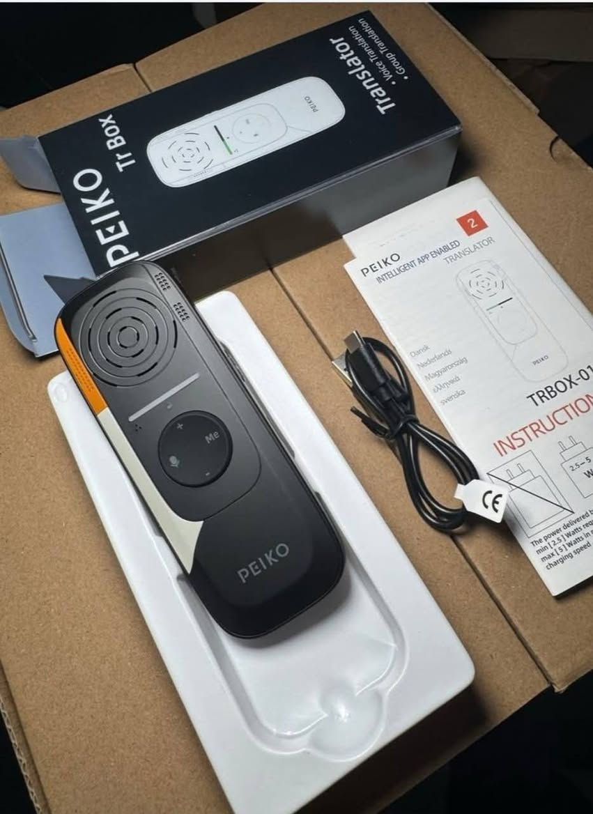 هذا جهاز ترجمة صوتية محمول من نوع PEIKO (طراز TrBox-01)، مصمم للترجمة الفورية ثنائية الاتجاه.يدعم الجهاز الترجمة لأكثر من 75 لغة و 136 لهجة، ويعمل بالتزامن مع تطبيق ذكي عبر الهاتف.يتضمن محتويات العلبة جهاز المترجم  بدون انترنت


**إذا كنت صاحب هذا الإعلان وتريد حذفه لأي سبب، رجاءا أرسل رسالة إلى الدعم الفني**