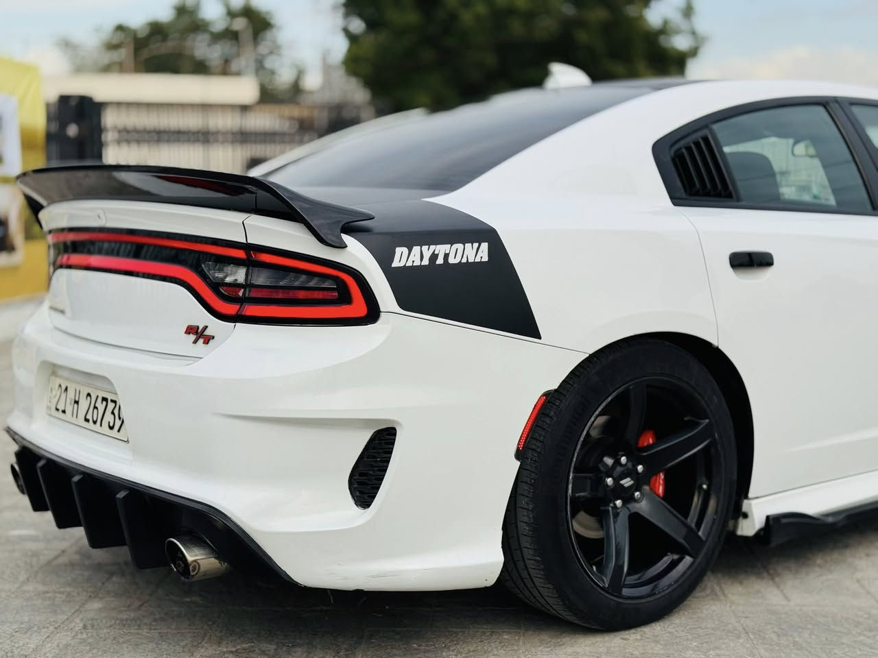 السلام عليكم جارجر 2018 RT هيمي رقم سليمانية تحويل او وكالة
محرك V8  / 5700

ويل نجمه 

دركة كاربون 

كشنات حضن 

كفر فجوج SRT 

سقف روز رايز 

كت كامل SRT 

السيارة بيها جاملغ صبغ امامي وبنيد محدث 

مكان السيارة بغداد 

للاتصال // ***********
للاتصال // ***********
