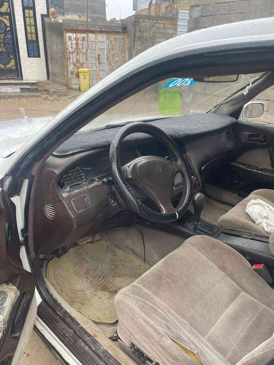 سلام عليكم سياره بطه متصل مديل 93 للبيع رقم بصره انكليزي الغايت 30 تحويل مباشر ثاني يوم سياره مكفوله من كص او نقل جثه أو كلبه أو جفيه مكينه او كير كفاله 2500 ديلكو فنر بلاد بصره قضاء لمدينه السعر 48اوبيه مجال  رقم ***********
