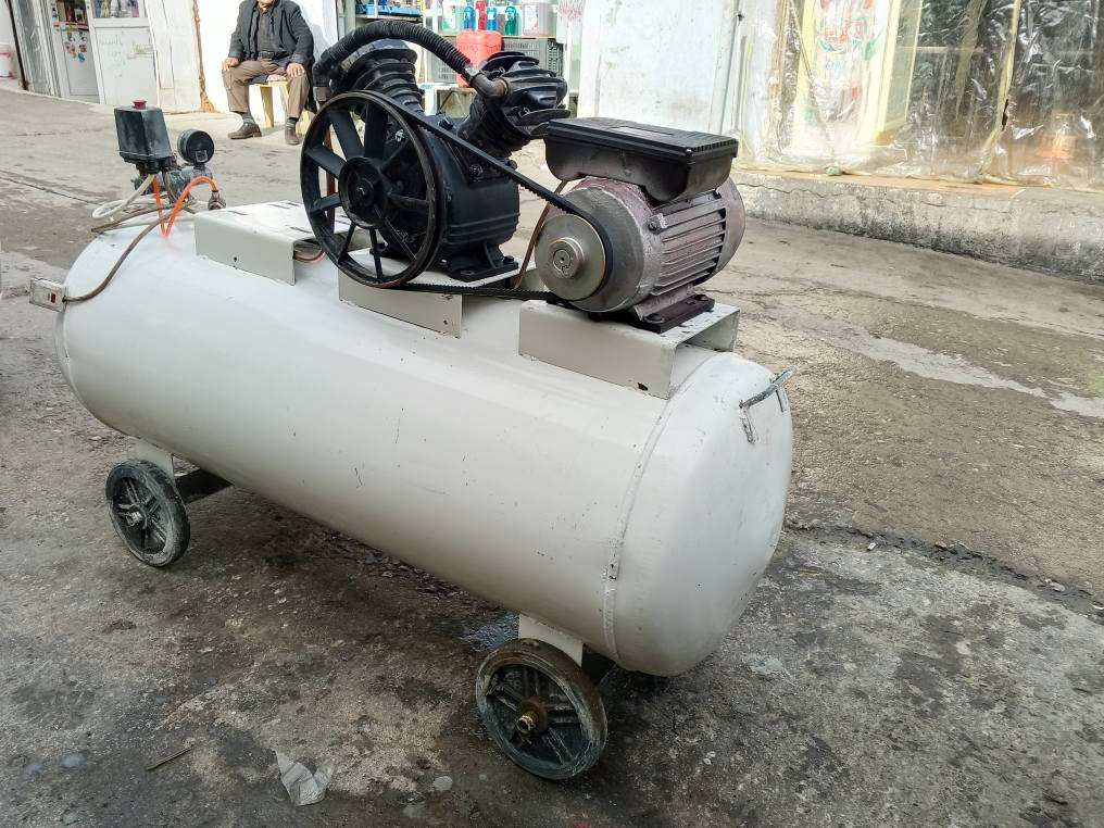 کۆمپلێسەر ۲٥۰ لیتر ئەسڵی پاک سلێمانی *********** 
270 هەزار السليمانية, العراق
